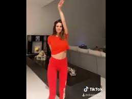 She earned popularity through his husband ciro. Ciro Immobile S Wife Jessica Melena Has Got The Moves Youtube