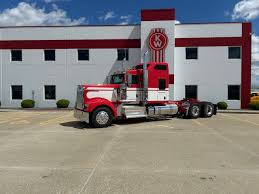 2025 Kenworth W900l Cit Trucks