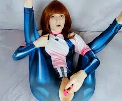 Ochako Uraraka [My Hero Academia] stuffs her small pussy (Lina Moore) : r rule34