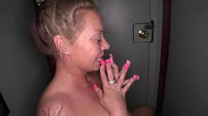 Genna - CumGloryHole.se