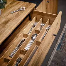 der variable besteckeinsatz schafft stilvoll ordnung in deinem zuhause der clou die querabtrennungen sind frei versc besteckeinsatz moderne holzmobel besteck