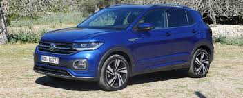 It impresses with its striking and dynamic crossover design as well as its flexibility. Volkswagen T Cross Fahrbericht Autogefuhl