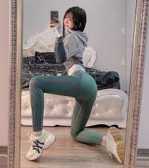 Le Bá»'ng Lá»™ Nhan Sáº¯c Tháº­t Qua áº£nh Chá»¥p Len 2sao