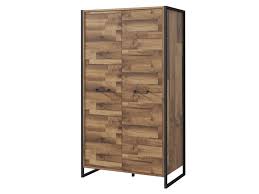 Notre nouvelle collection tekno apporte un design très séduisant avec sa teinte chêne, son bandeau noir mat ainsi que ses ferrures décoratives lui conférant un style industriel. Armoire Style Industriel