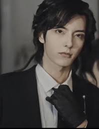 Anyone knows this Mo Chen? Probably an actor or model : r/CDrama