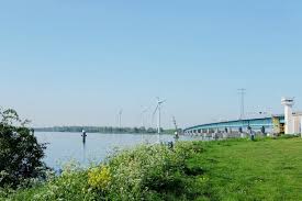 Haringvlietbrug pronunciation with meanings, synonyms, antonyms, translations, sentences and more the proper pronunciation of the french brand name houbigant is? Dit Is Hoe Vaak De Haringvlietbrug Open Mag Indebuurt Hoeksche Waard