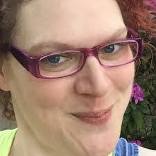 Carolyn Kiser's Instagram, Twitter & Facebook