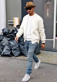 Pin On Mens Street Style Street Style Men Street Style Fashion Mens Street Fashion