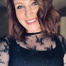 Irene Spinelli's Instagram, Twitter & Facebook