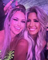 Jennifer Bellinger's Instagram, Twitter & Facebook