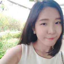 10 Selebgram Medan Cantik Terbaik Rekomendasi SociaBuzz