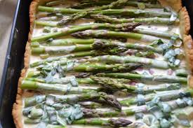 Spargeltarte Mit Ziegenkase Und Barlauch Rezept Barlauch Ziegenkase Lebensmittel Essen