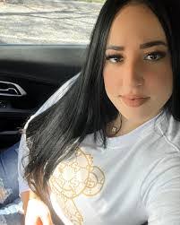 Saray Torres's Instagram, Twitter & Facebook