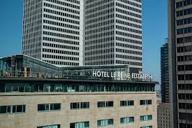La reine elizabeth ii est l'hôte de la ville de paris, samedi 7 juin, pour le dernier jour de sa visite d'etat en france, avec une réception à l'hôtel de. Fairmont The Queen Elizabeth Hotel Metalec