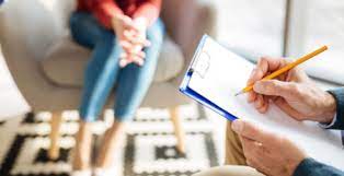 bebeklerde kendine vurma zarar verme sebepleri adel danismanlik