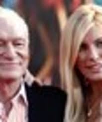 Playboy boss reunites with runaway bride
