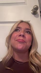 Elma Peterson's Instagram, Twitter & Facebook