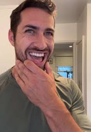 Hinge Sean Callaghan