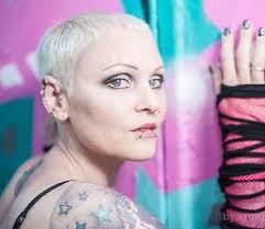 Hope your Sunday is sunny and bright ☀️ @SI_Swimsuit Photographer:  @yutsai88 Editor in Chief: @mj_day Hair: @djquintero Makeup: @jodieboland  Styling: @margotzamet Productions: @cindiblairproductions Location:  @discoverdominica