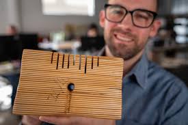 Ozark hardwoods turned natural phone speakers: Embersound launches