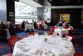 The premiers dining package is a premium sit down style function in the afl dining room, which features sweeping views across the mcg. Committee Room