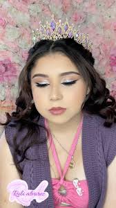 ✨ Realzando la belleza en un día inolvidable ✨ Maquillaje y peinado  perfectos para una quinceañera radiante. , ¡Porque cada detalle cuenta en  su gran día! 💕💄🎀 #MaquillajeXV #BellezaDeQuince ...
