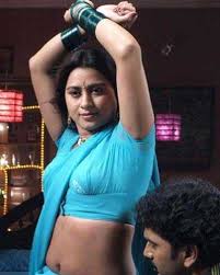Kajal agarwal hot saree navel show photos. Mallu Joy Blogs Mallu Aunty Navel Show Saree Dancing Stills Mallu Joy Blogadda
