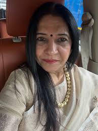 Proud moment of Celebration of 100 years of My School Principal Induben  Patel,Bless to get blessings of our School principal,Hiraben Nanavati  English medium School, Beautiful moment,So much of Memories #gurupurnima  #guru #principals #