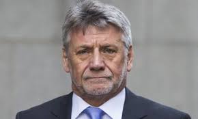 News of the World's Neil Wallis agreed to phone hacking, Old Bailey told