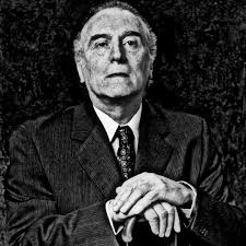 lA mÁqUiNa De PeNsAr: LA MEMORIA DE BORGES Y EL ALEPH ENGORDADO