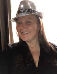 Lisa Chartrand's Instagram, Twitter & Facebook