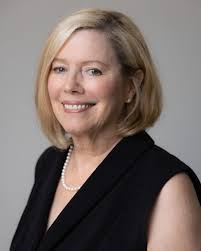 For nearly four decades, Dr. Deborah Crumpler positively impacted patients,  students, colleagues, and others through her dedication as a critical care  nurse, administrator, mentor, and educator at UT Tyler School of Nursing.