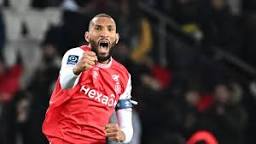 Football – Stade de Reims. Le capitaine Yunis Abdelhamid ...