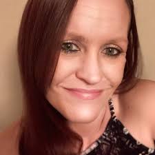 Angie Harshey's Instagram, Twitter & Facebook