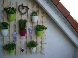 Obi Selbstgemacht Blog Krauterwand Krauterwand Wandpflanzen Balkon Verschonern
