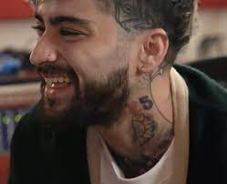 Between keeping us guessing for months about hadid's pregnancy to letting the mystery of their baby daughter's name linger for months, updates from this relationship are few and far between. Zayn Switches His Hair Up For To Begin Again Music Video In 2021 Zayn Malik S Capital