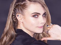 Ecco qui un tutorial con 3 acconciature con le famosissime dutch braids o boxer braids. 10 Acconciature Con Trecce Per Capelli Lunghi Medi E Corti