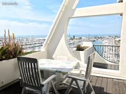 2p 60m2 Pleine Vue Port Mer Parking Louer Un Appartement Terrasse Ouverte Meuble Sous Lavabo