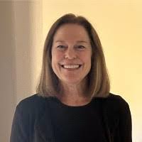 Leslie Pullen's Instagram, Twitter & Facebook