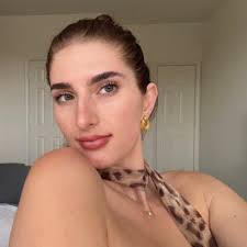 Abby McLain (@Abby__louise)