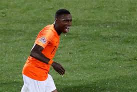 Austin fc secures first win on backs of goal from cecilio dominguez. Transfer Quincy Promes Bevestigd Ajax Betaalt Ruim 15 Miljoen Euro