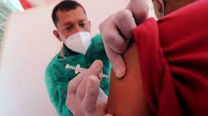The researchers grew large stocks of the coronavirus in monkey kidney cells. Coronavirus Las Dudas Sobre La Eficacia De Las Vacunas Chinas Y Como Se Explica El Aumento De Casos En Paises Que Las Utilizan Bbc News Mundo