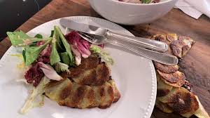 Das Ist Ein So Feines Essen Dass Man Es Auch Gasten Servieren Kann Und Es Ist So Einfach Dass Es Sogar Fur Eine Person Zuzubereit Blutwurst Essen Wurstchen