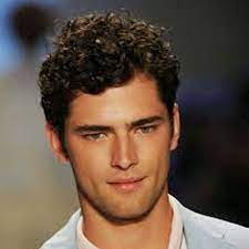 Mens Business Friendly Curly Hairstyles Google Search Curly Hair Men Men S Curly Hairstyles Boys Curly Haircuts