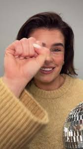 Karen Dancer's Instagram, Twitter & Facebook