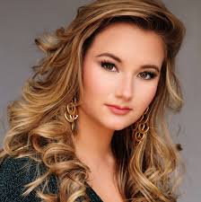 Teen Miss Calhoun County, Hayden Jewels Barr