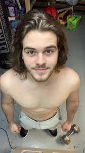 Pov: you lift weights