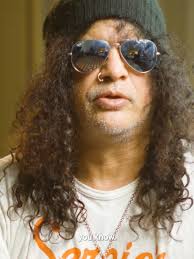 Nancy Wilson shredding "Barracuda"? Epic. At Heart's 2013 Rock Hall in...