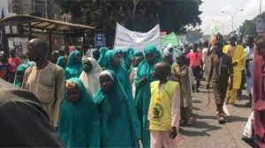 Ziyarci shafin bbc hausa domin samun rahotannin bidiyo da hotuna kan labarun najeriya da nijar da ma sauran sassan duniya baki daya. Abubuwan Da Ke Faruwa A Najeriya Da Sauran Sassan Duniya Bbc Hausa