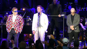 Don T Let The Sun Go Down On Me Lyrics Rocketman Sir Elton John Taron Egerton I M Gonna Love Me Again Don T Let The Sun Greek Theatre 10 17 19 Youtube Elton John Dont Let The Sun Taron Egerton